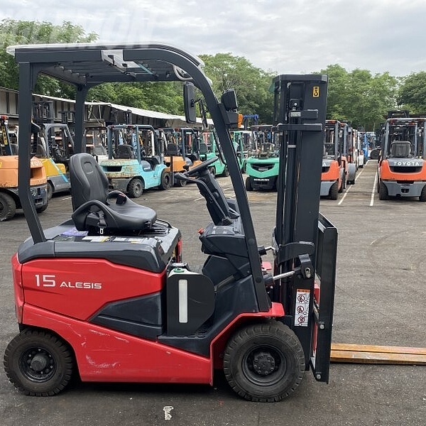 Xe Nâng Điện Nhật - Nichiyu 1.5 tấn